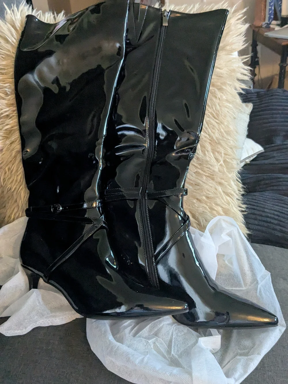 Feetquake Black Patent Knee-High Stiletto Boots     Size 11M New